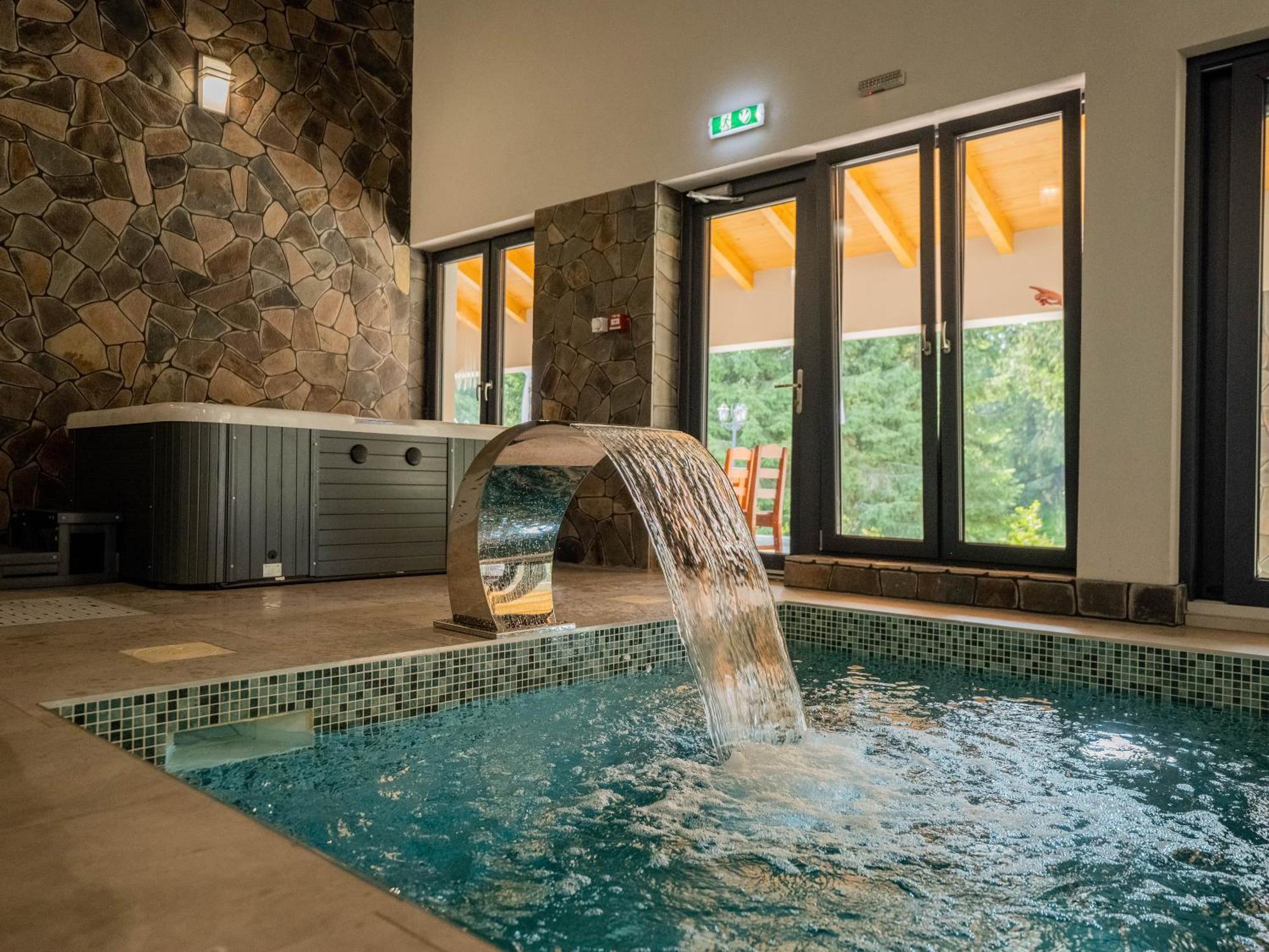Hotel Apuseni Park Padis Budureasa Exteriér fotografie
